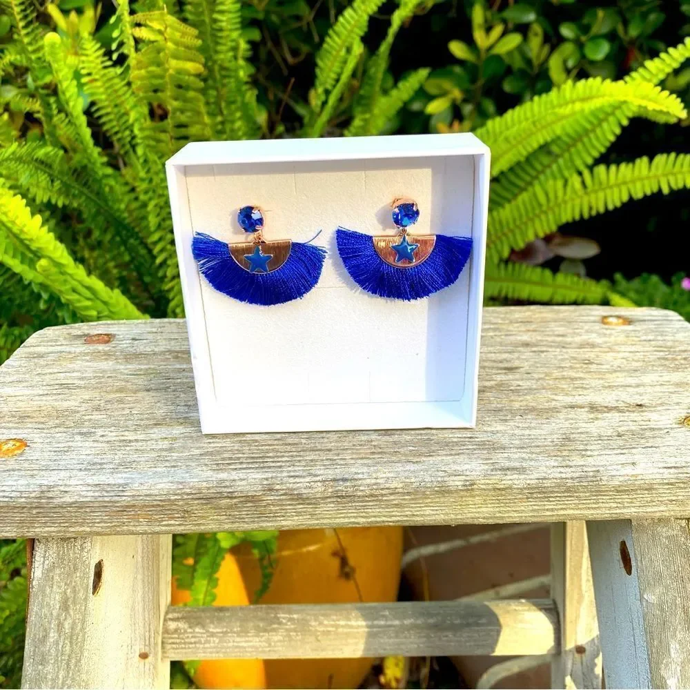 Nina Tra Le Nuvole Blue Saphire/Cobalt Fan Star Rhinestone Earrings. New(NIB)